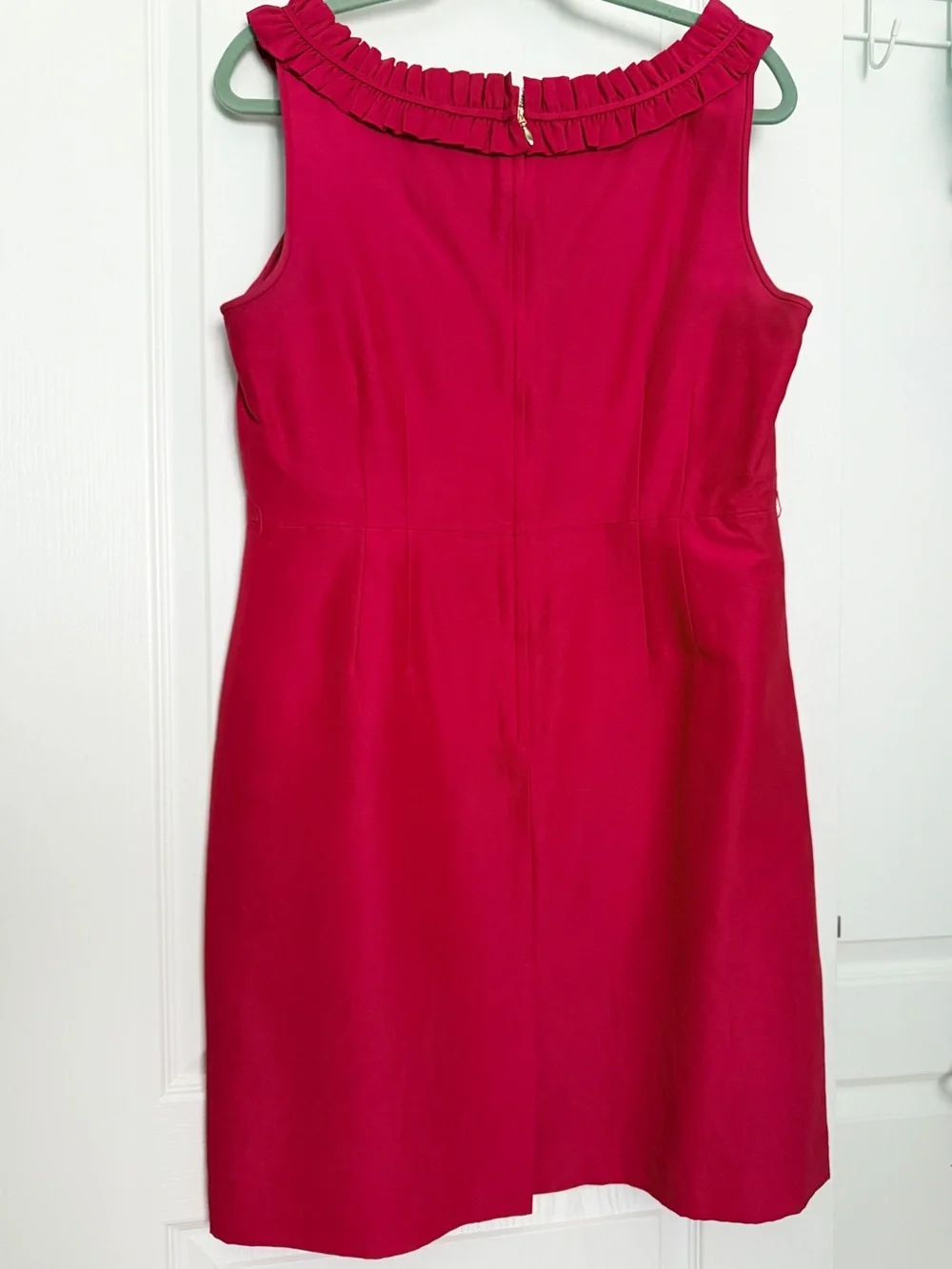♠️ Kate Spade Sleeveless Cocktail Dress with Ruffled Neck - Fuschia Sz 12